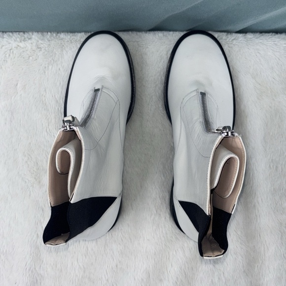 GUC STUART WEITZMAN Lodge Zip Leather Bootie in White Size 8B **defects** Moto - Picture 6 of 11